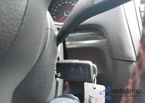 2010 Volkswagen Gti 4-Door z USA, uszkodzony, nr VIN WVWGD7AJ6AW173961